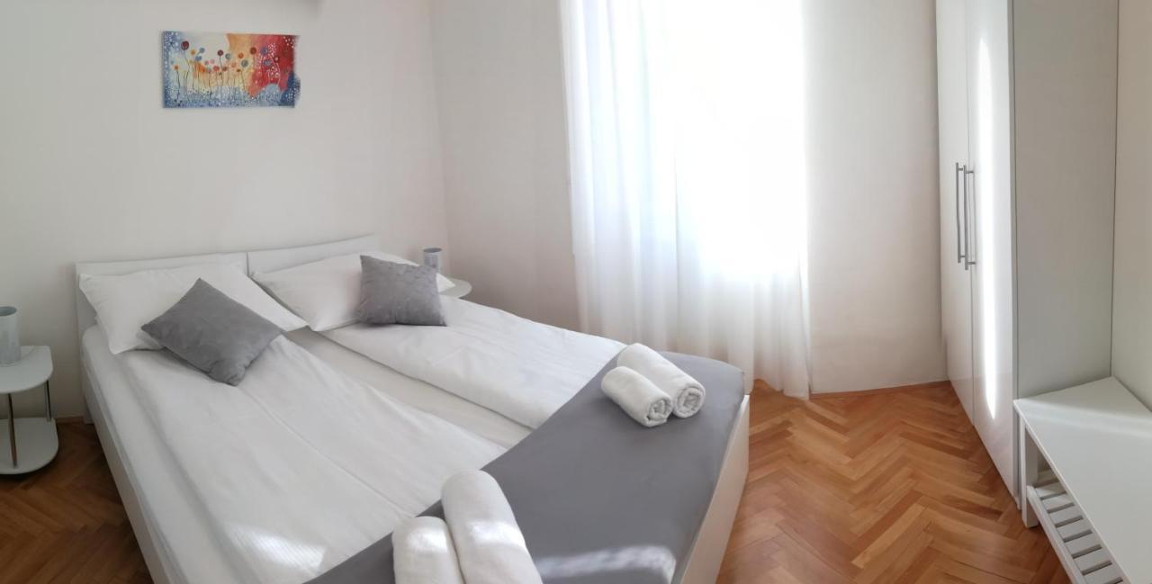 Apartments B&M Сежана Екстер'єр фото